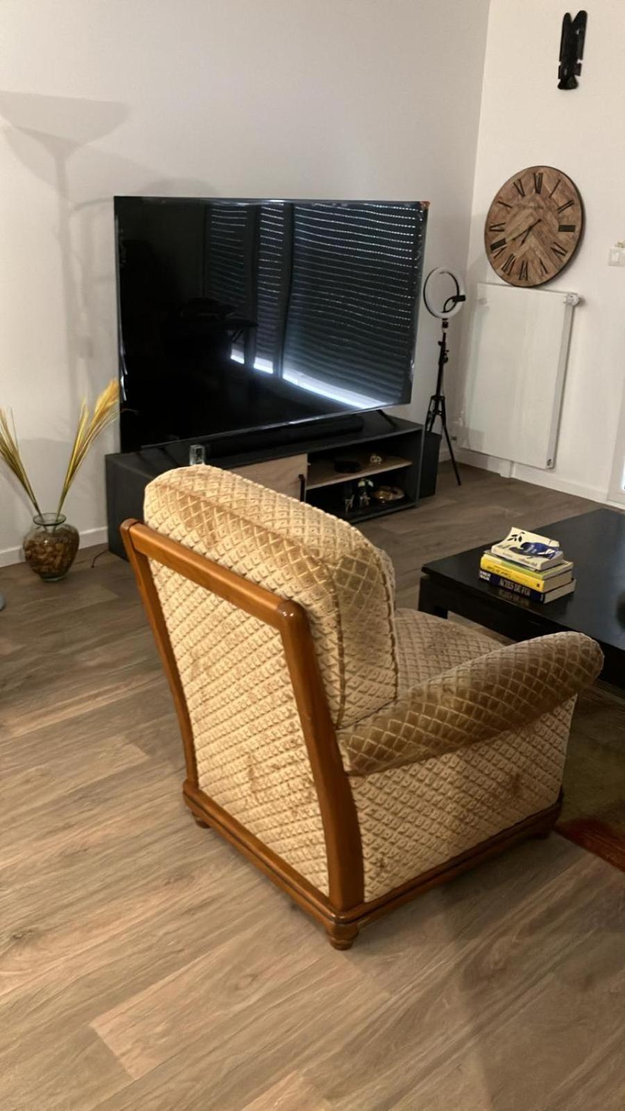 Bel Appartement Disponible Conflans-Sainte-Honorine Buitenkant foto